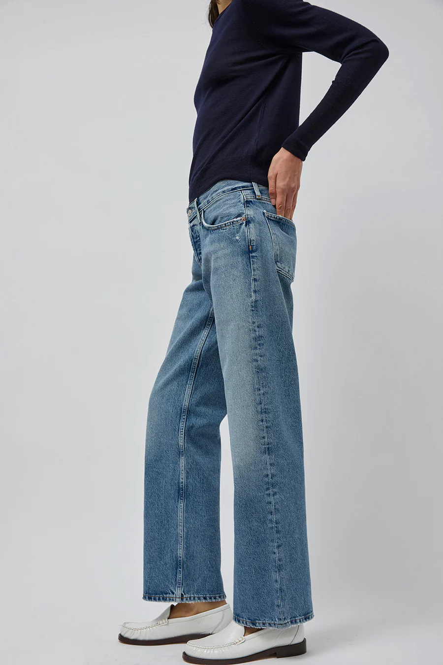 Agolde Low Rise Loose Jean in Vault - Image 4