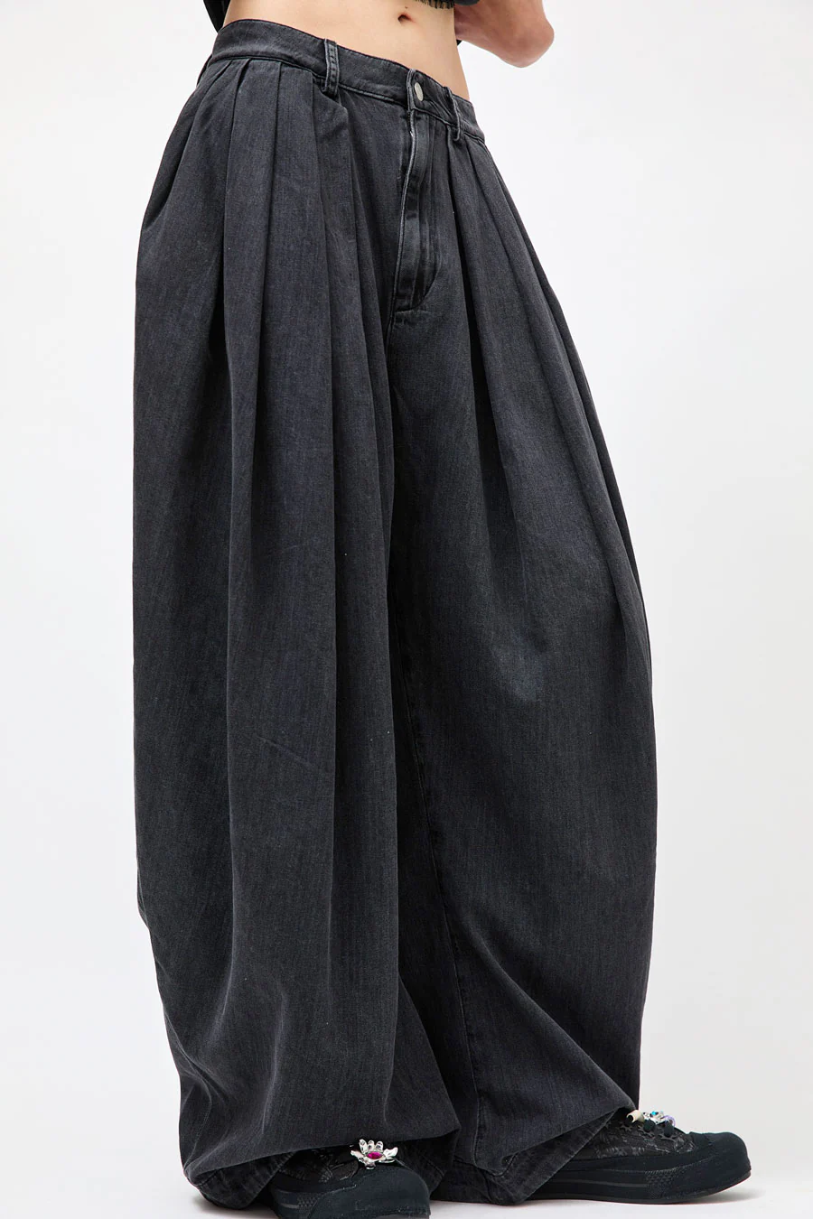Collina Strada Lightweight Denim Simone Pant in Charcoal - Image 4