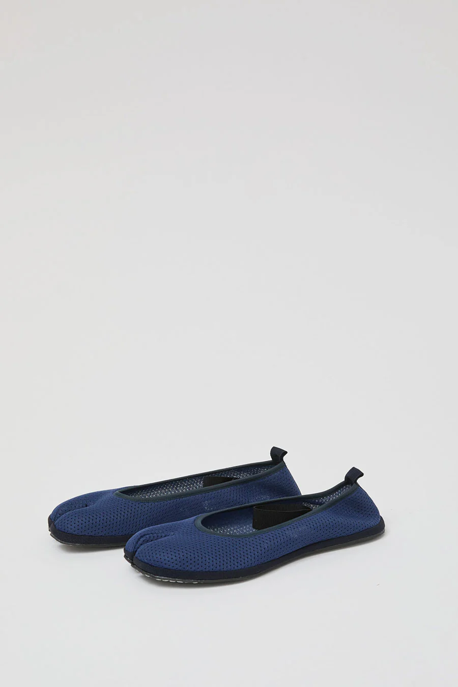 Drogheria Crivellini Fu-Tabi Ballerina in Navy Mesh - Image 2