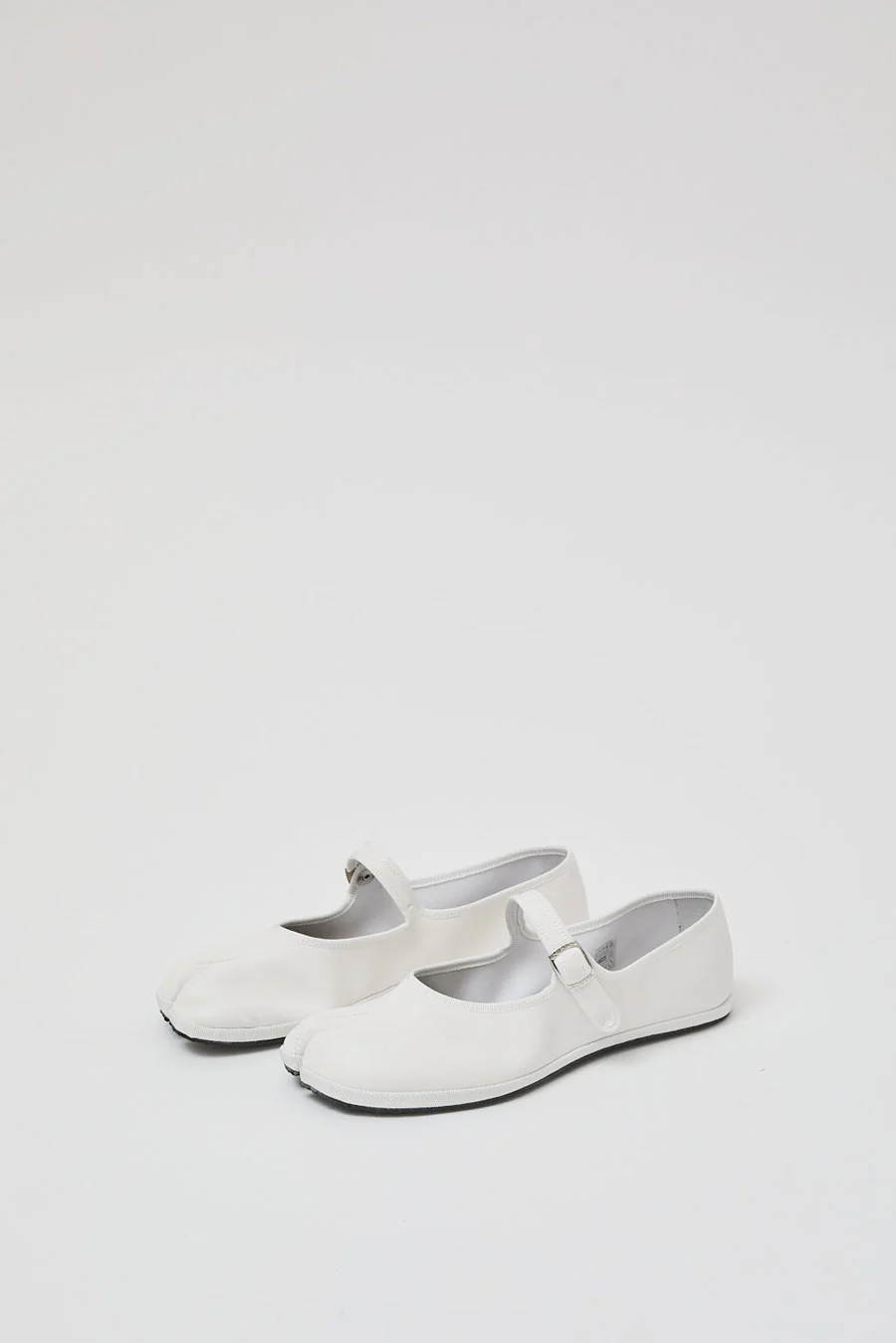 Drogheria Crivellini Fu-Tabi Maryjane in White Faux Nappa - Image 2
