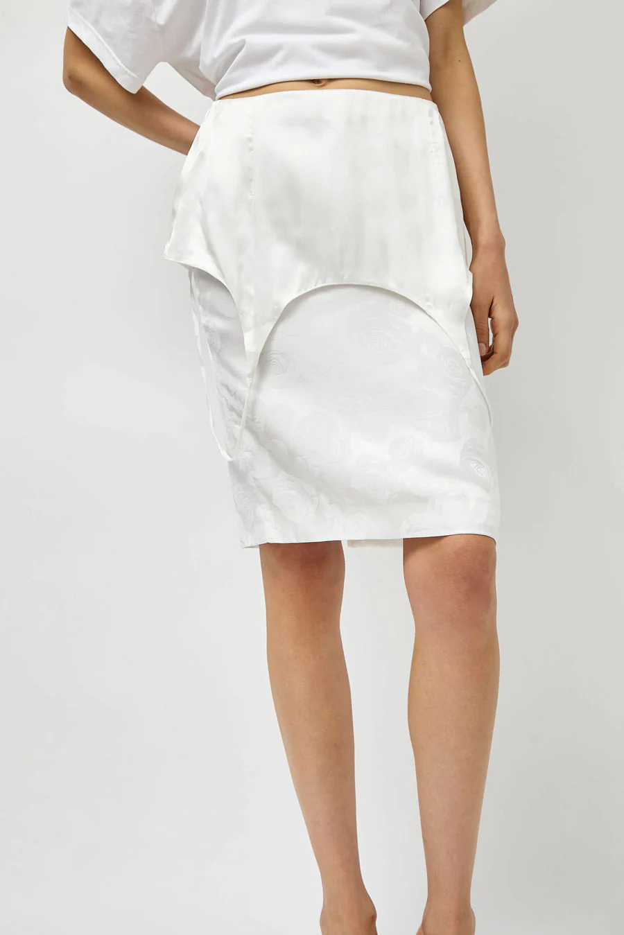 Façon Jacmin Jackie Trompe-l'oeil Dress Skirt in White Flower Rose Jacquard - Image 2