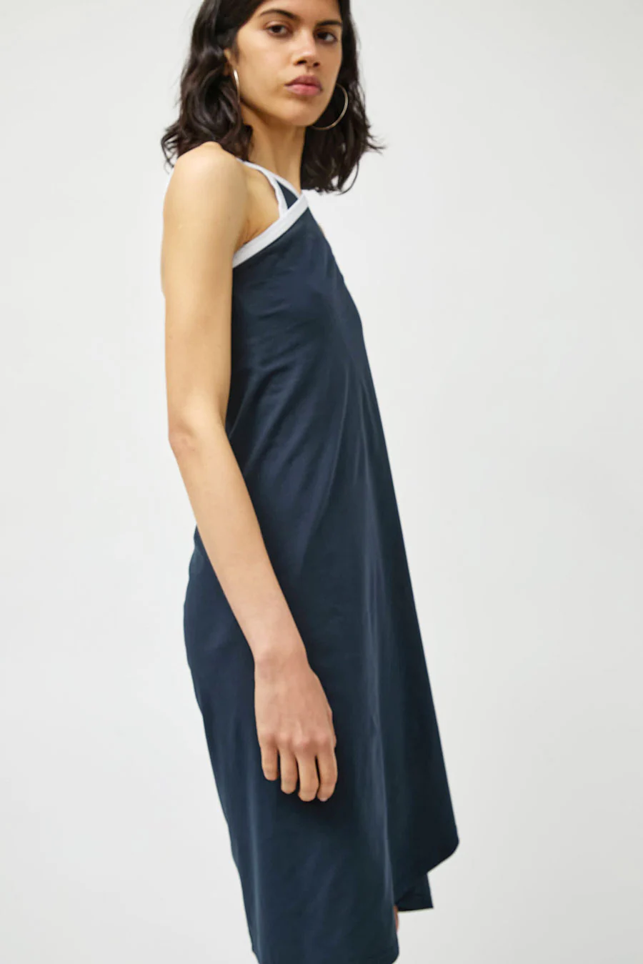 Façon Jacmin Roisin Crossing Dress in Dark Blue and White - Image 4