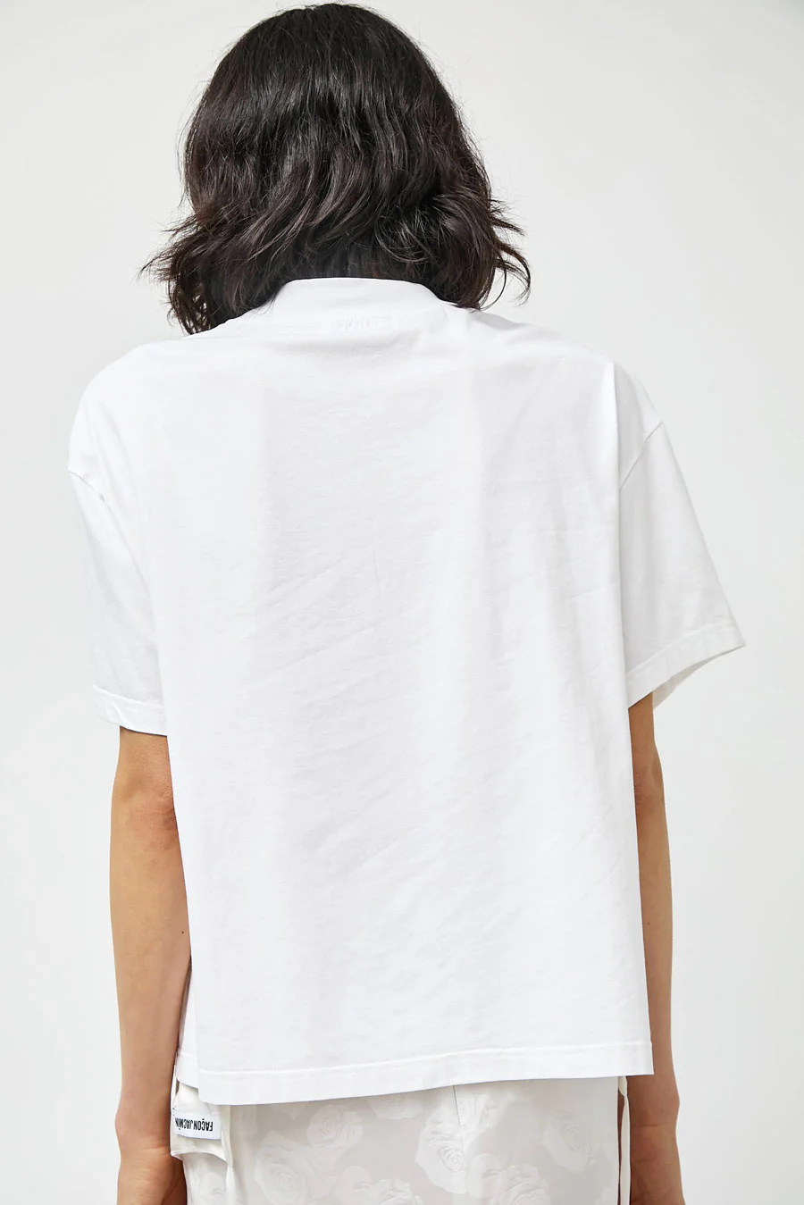 Façon Jacmin Temax Pleated Logo T Shirt in White - Image 4