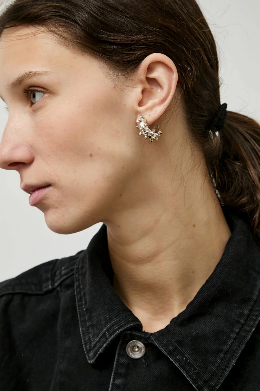 Faris Dotto Hoops in Silver - Image 4
