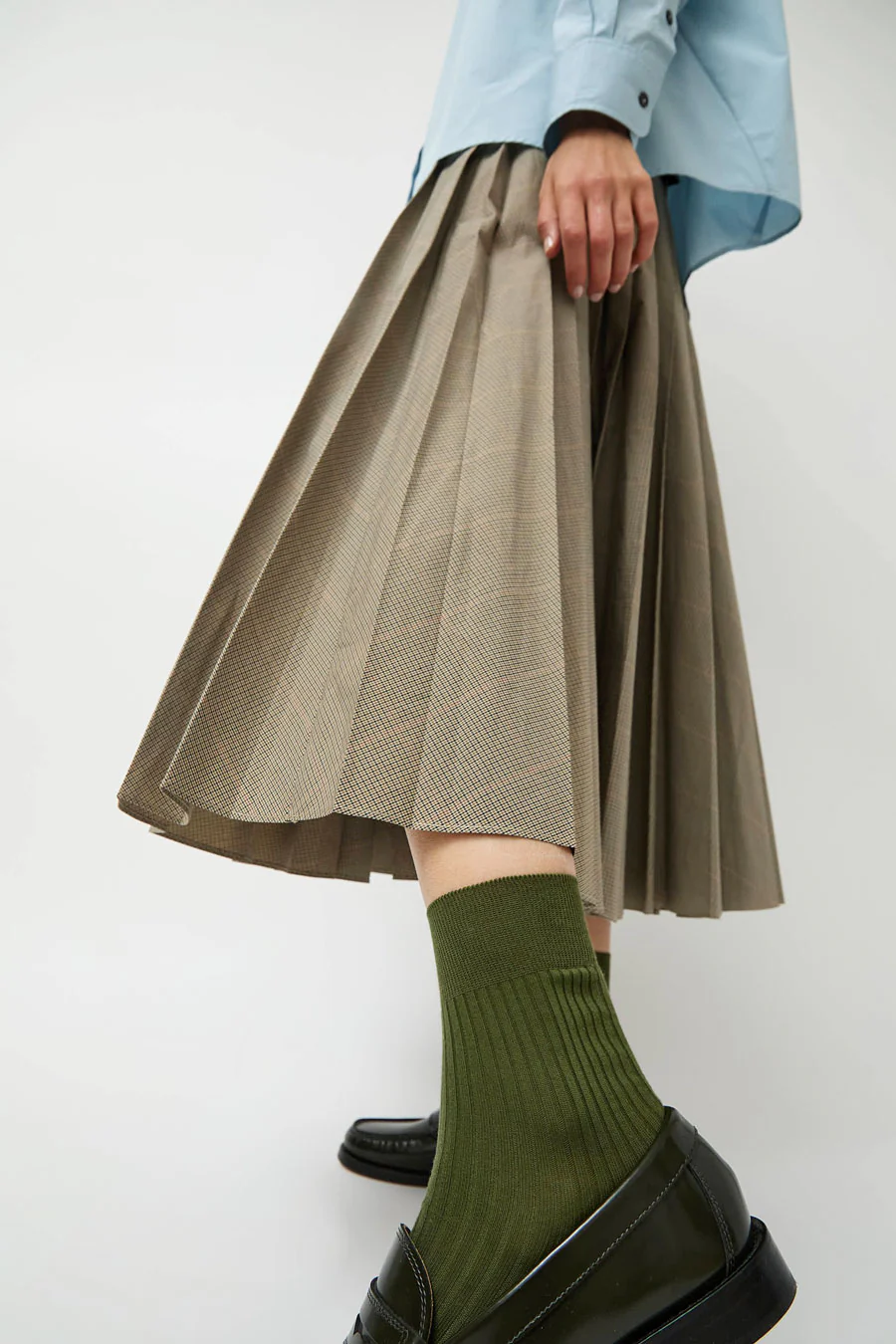 Maria La Rosa Ribbed Mid Calf Bio Cotton Socks in Khaki - Image 3