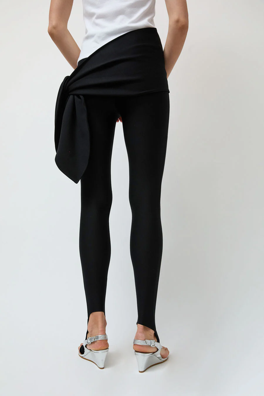 Michelle Del Rio Bianca Leggings in Black - Image 4