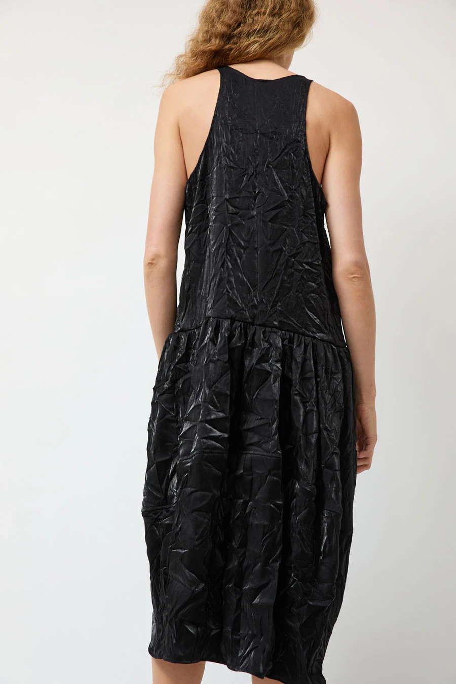 Modern Weaving Voluminous Tank Dress in Black Crinkle Habotai - Image 5