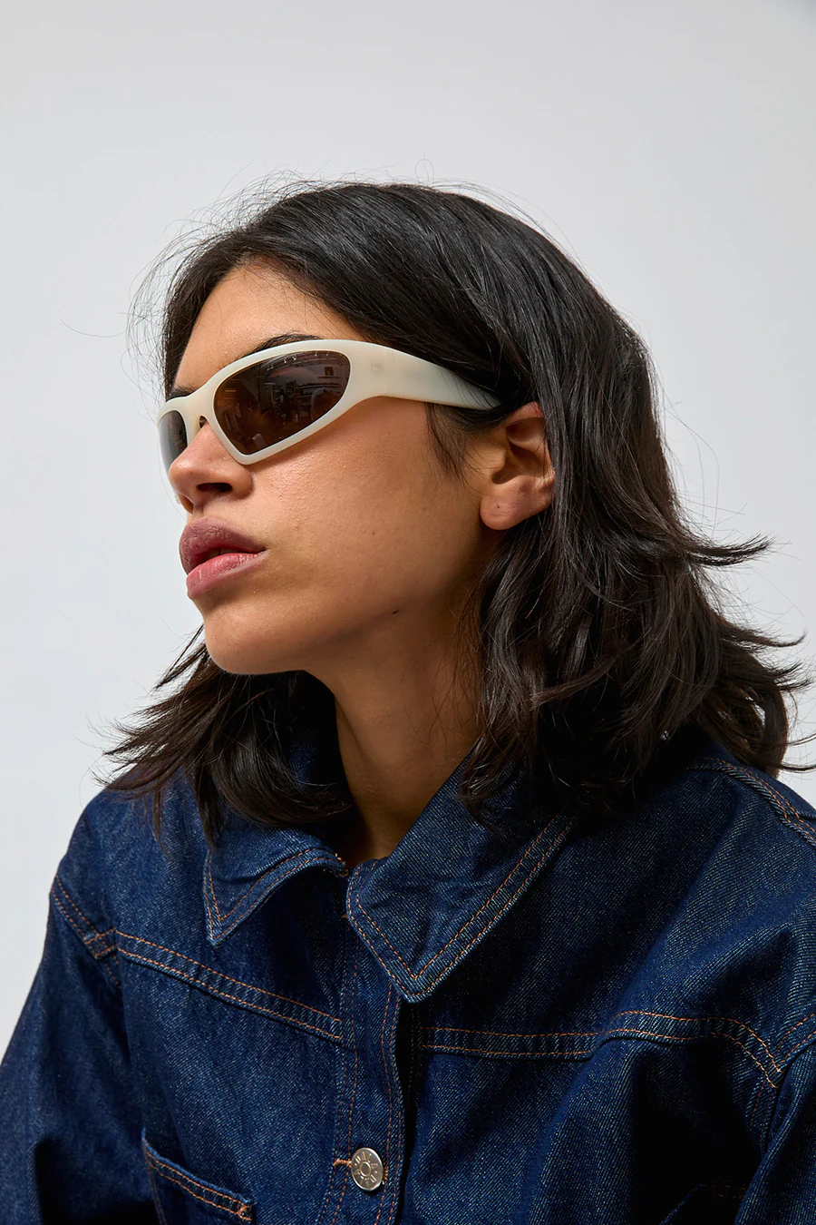 Monokel Crow Sunglasses in Matt Pearl - Image 3