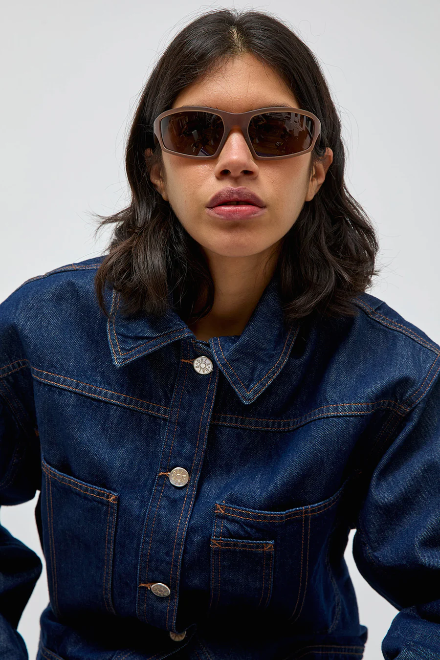 Monokel Raven Sunglasses in Matt Cola - Image 4