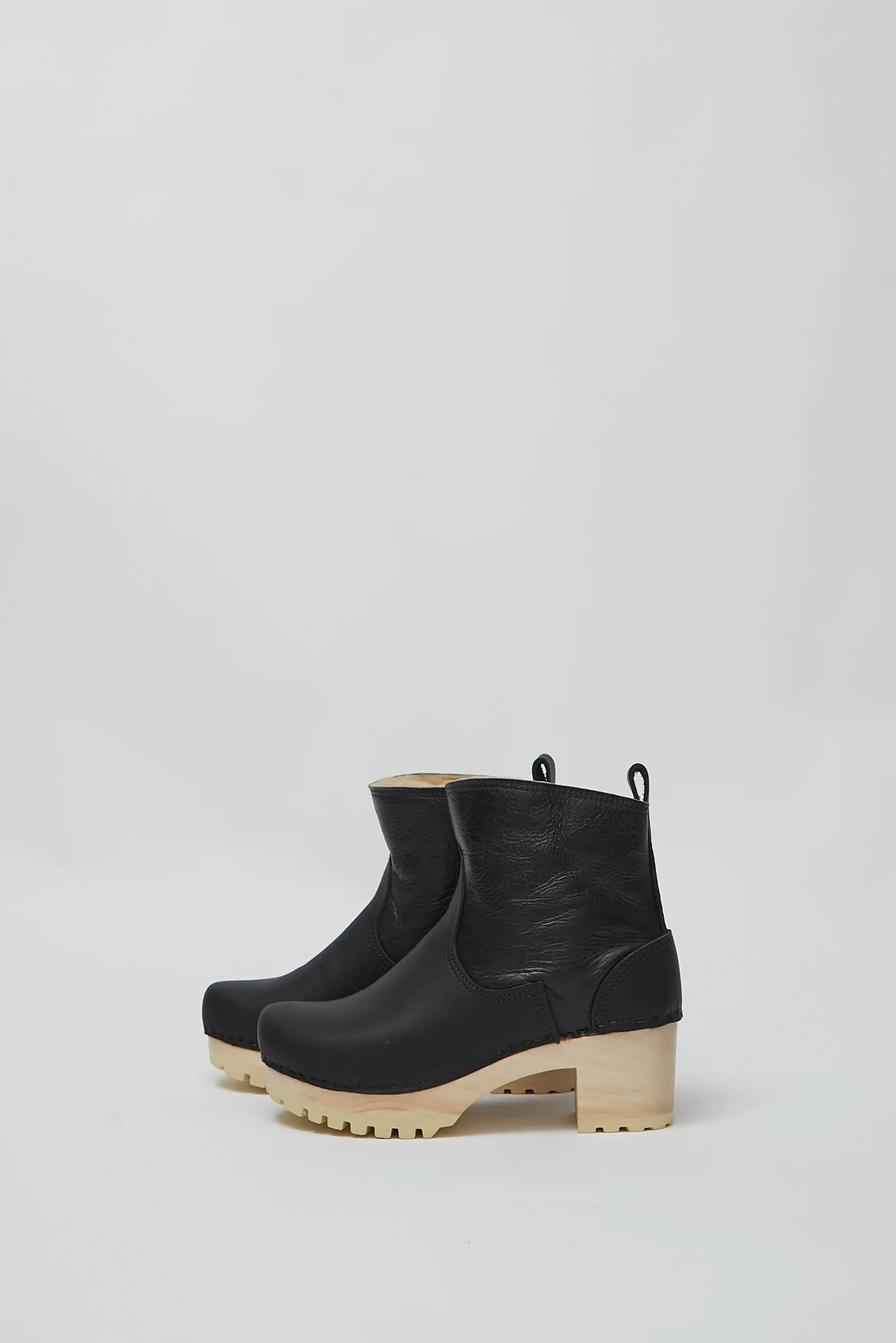 No.6 5" Pull on Shearling Clog Boot on Mid Tread in Ink Aviator on White Base - Image 3