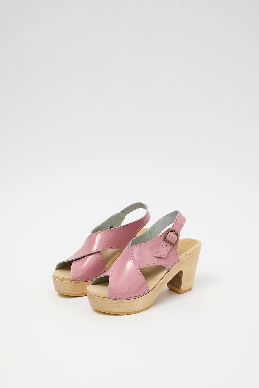 No.6 Crossover Clog on Platform in Mauve Patent - Image 2