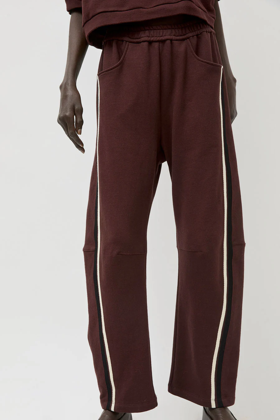 No.6 Field Pant in Merlot - Image 3
