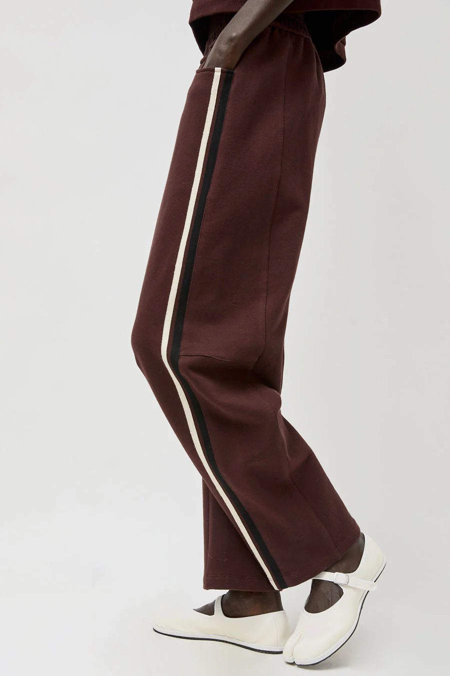 No.6 Field Pant in Merlot - Image 4