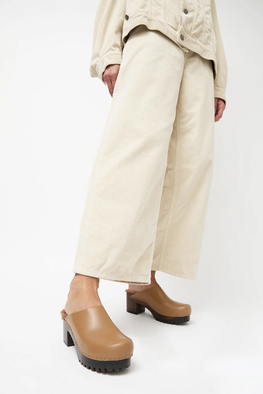 No.6 Liza Clog on Mid Tread in Khaki with Brown Brisa Shearling on Cocoa Base - Image 5