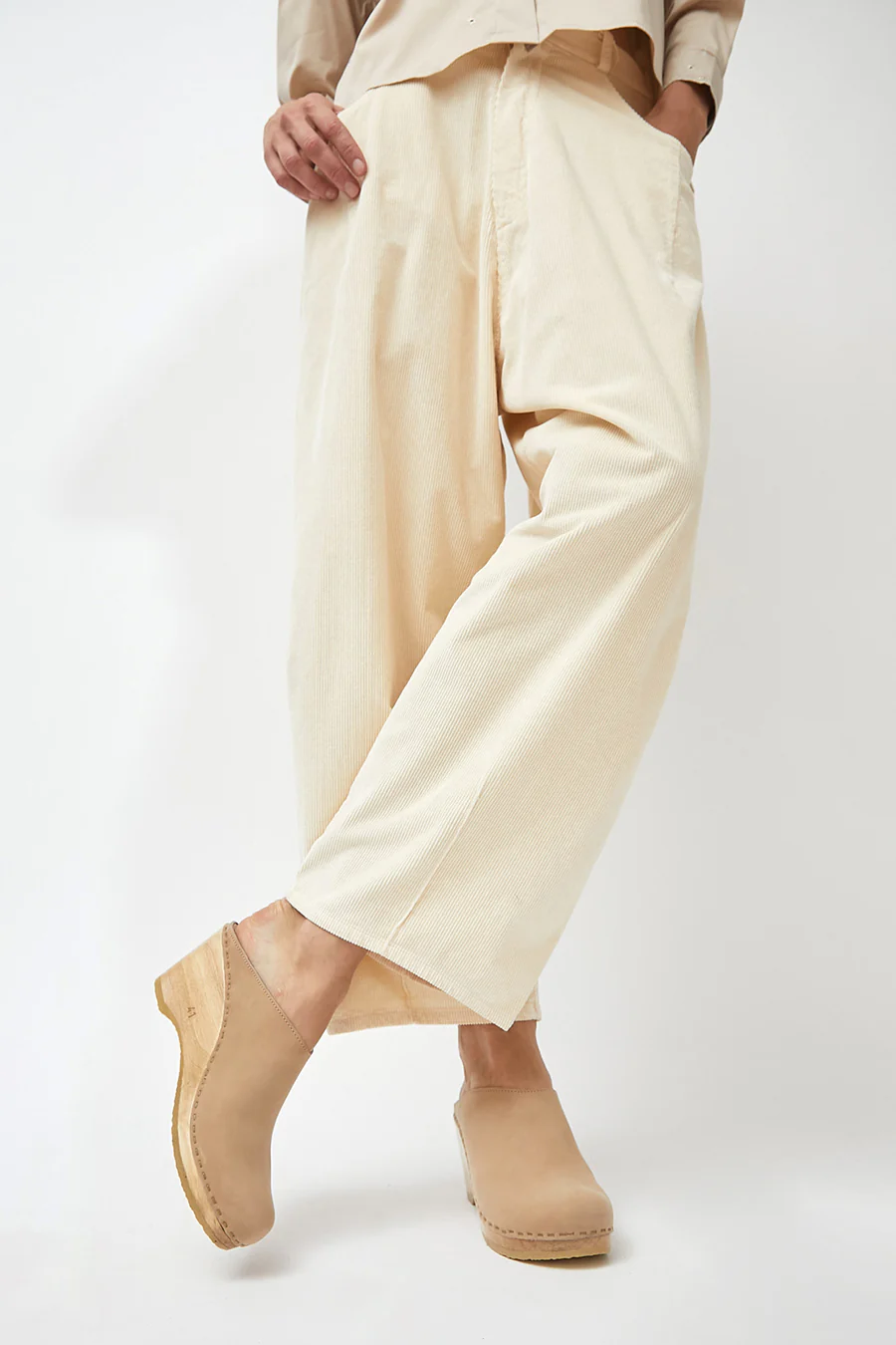 No.6 New School Clog on Wedge in Bone - Image 4