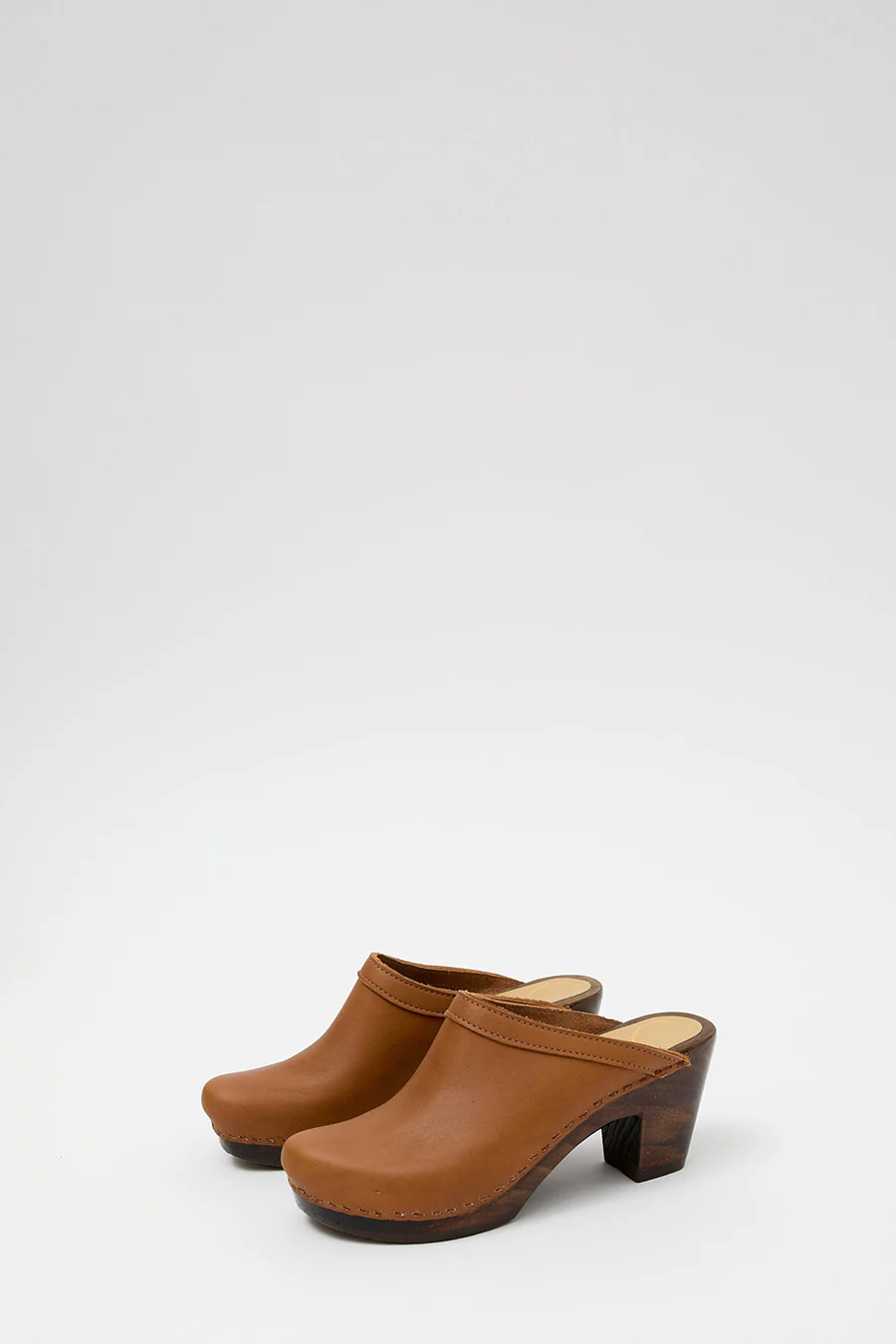 No.6 Old School on High Heel in Palomino on Cocoa Base - Image 2