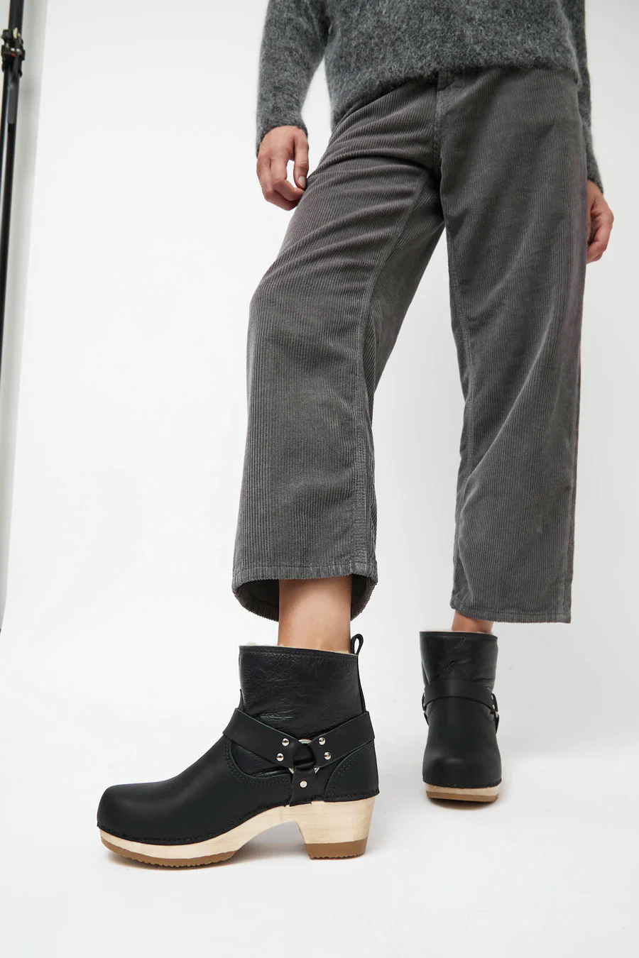 No.6 Shearling Brando Clog Boot on Mid Heel in Ink Aviator - Image 4