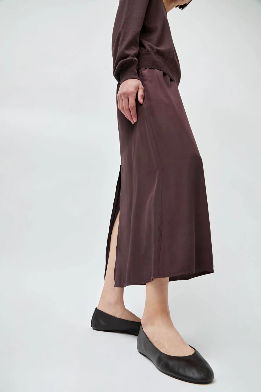 St. Agni Low Scoop Ballet Flat in Coffee - Image 4