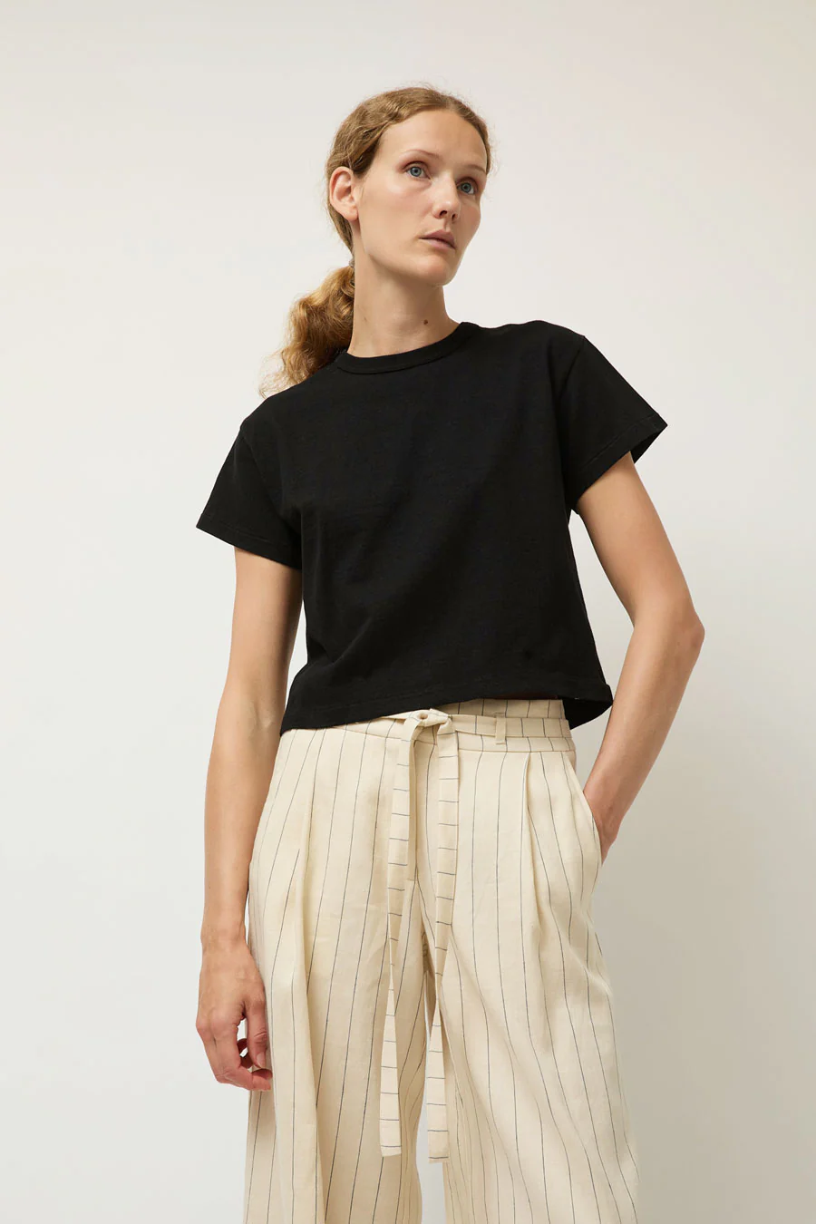 Sunray Hi'aka Short Sleeve T Shirt in Anthracite - Image 3