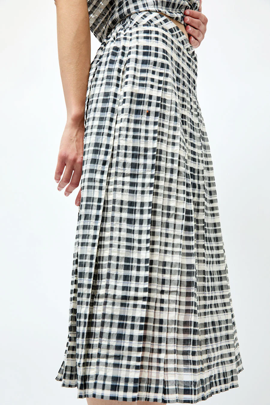 YMC Rosetta Skirt in Charcoal and Off White - Image 4