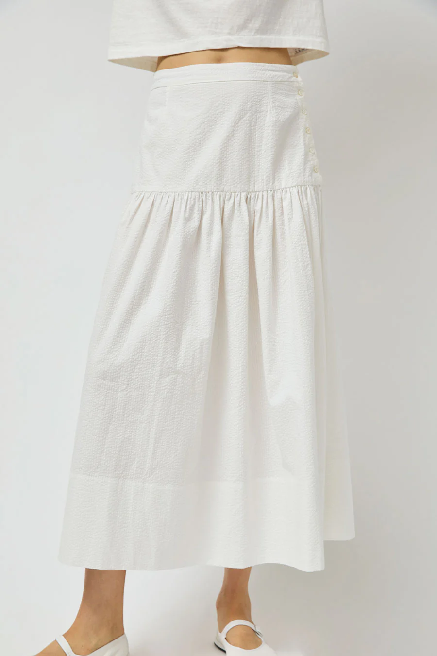 Zii Ropa Beatrice Skirt in White Seersucker - Image 3